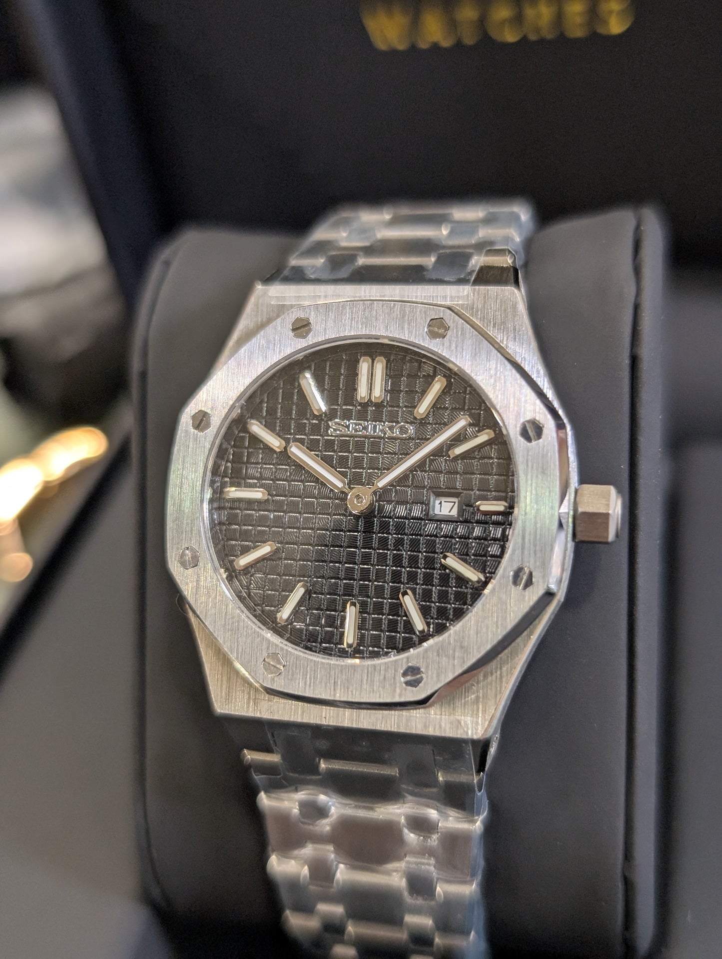 ROYAL SEIKOAK BLACK 33MM (WOMEN)