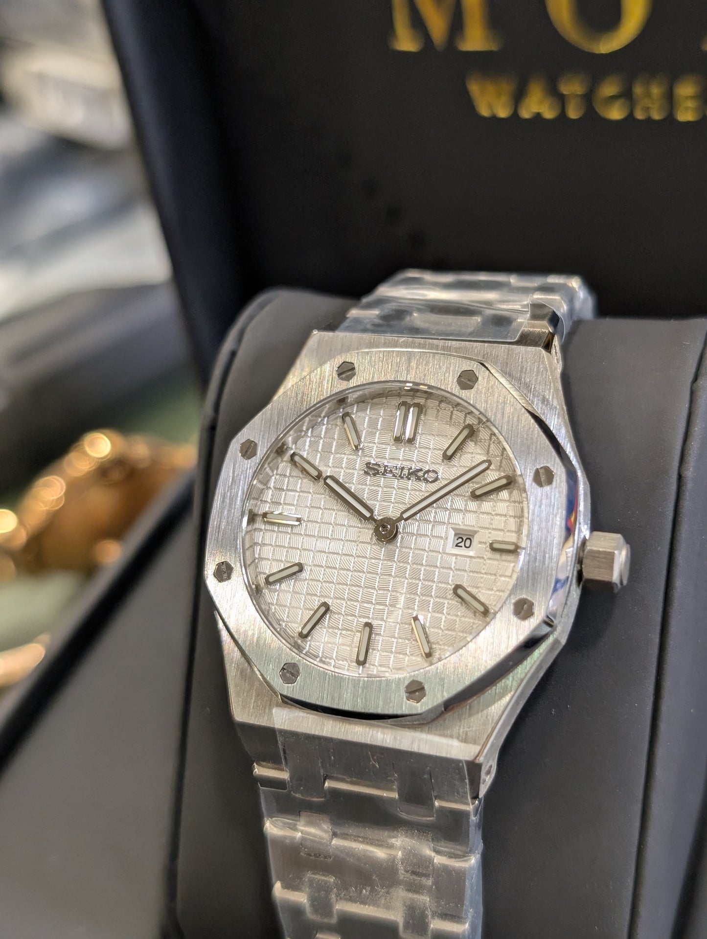 ROYAL SEIKOAK WHITE 33MM (WOMEN)