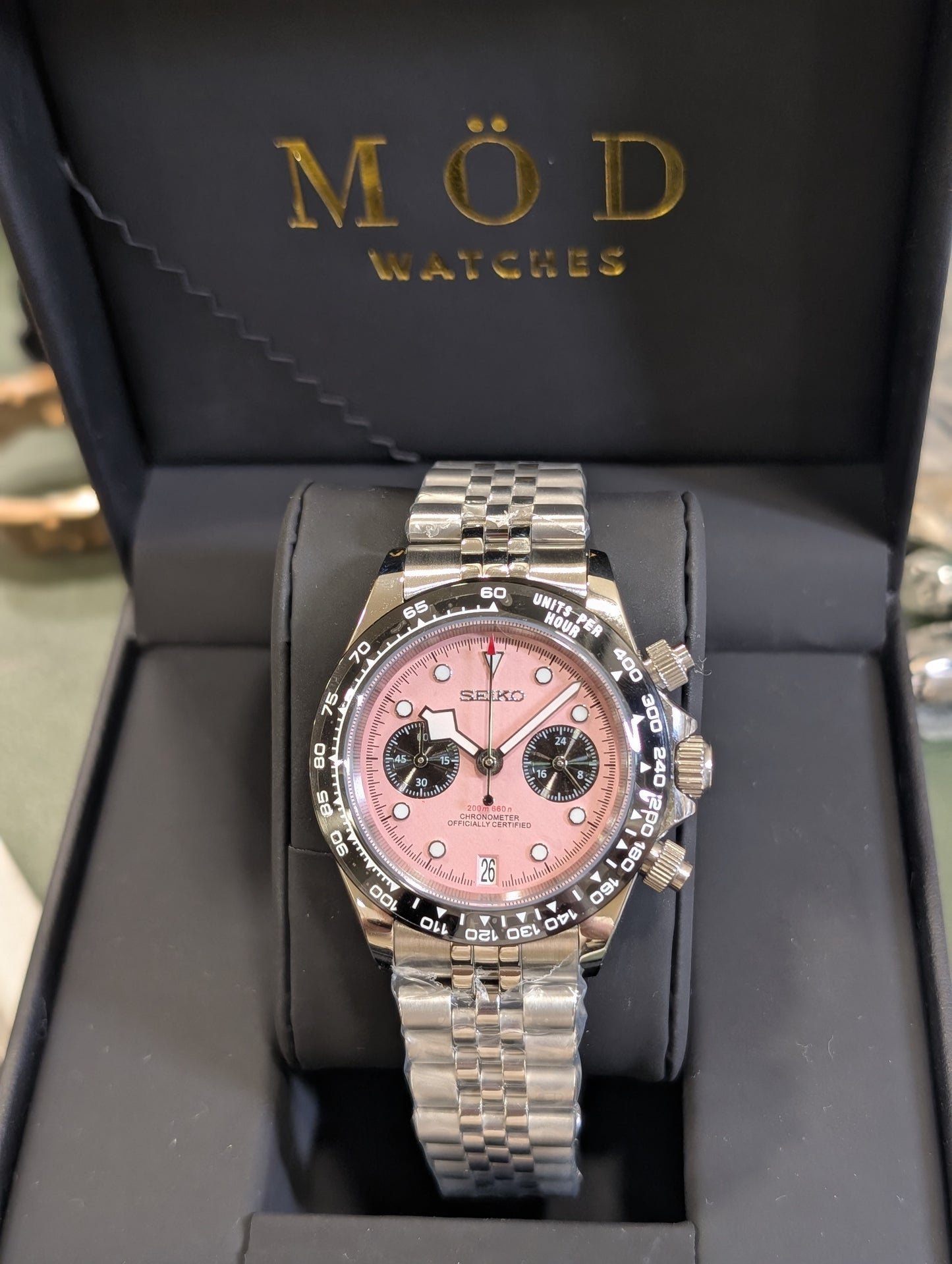 SEIKO-LEX MS. PIGGY CHRONOGRAPH