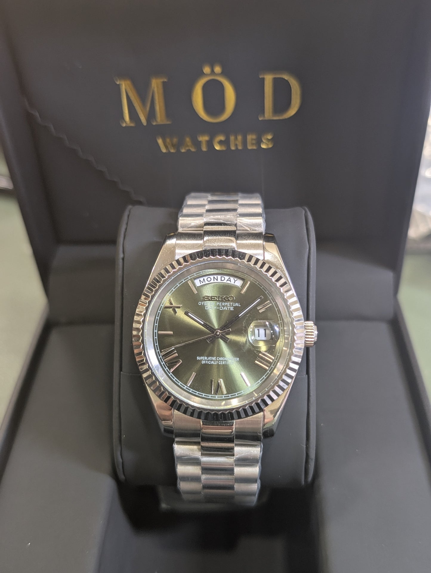 SEIKO-LEX MINT GREEN DAY-DATE